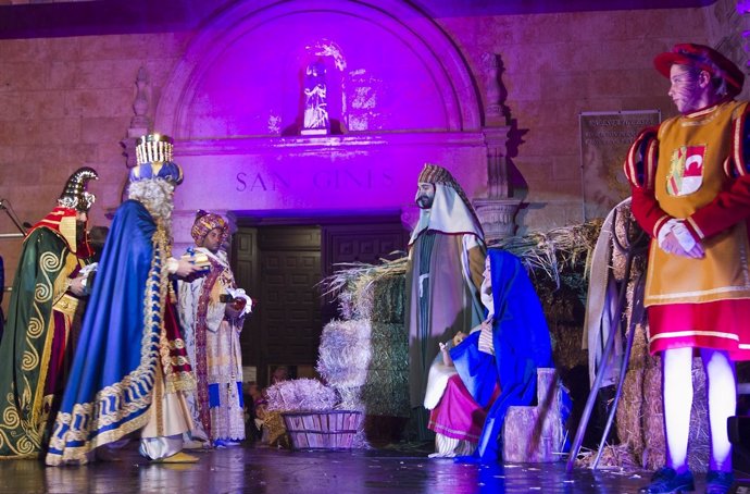 Navidades 2013 - 14, Cabalgata De Reyes Magos, Acto De Ofrenda De Oro, Incienso 