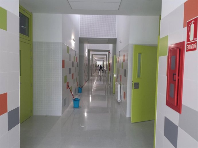 Colegio publico Las naciones Velez málaga deja aulas prefabricadas por nuevo edi