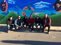 La Oficina Municipal del Grafiti realiza un nuevo mural en Corvera con ayuda de usuarios de Assido