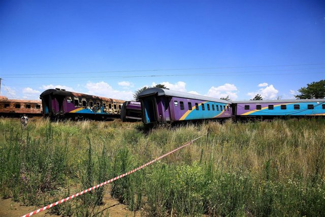 Accidente de tren en cerca de Kroonstad, Sudáfrica
