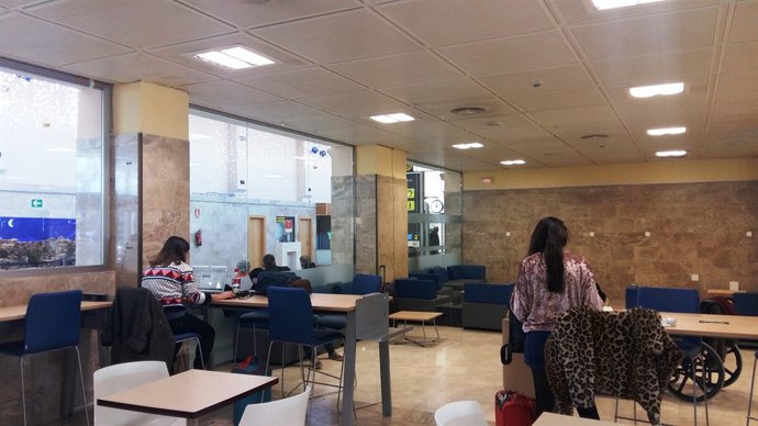 Zona de trabajo habilitada en el aeropuerto Federico García Lorca