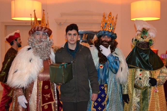Los Reyes Magos durante la visita