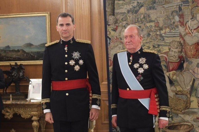 Rey don Juan Carlos y Felipe VI