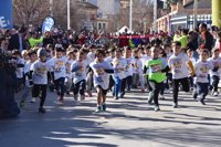 Unos 1.000 niños participan en la carrera infantil de Reyes en el Parc de ses Estacions