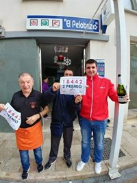 'El Pelozato' de Carboneras (Almería) reparte 225.000 euros del segundo premio del Sorteo Extraordinario de 'El Niño'