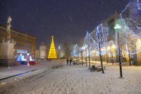 La intensa nevada corta cuatro calles en Ávila capital y en Segovia las que tienen mayor pendiente