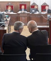 La Audiencia de Sevilla retoma el juicio contra Chaves y Griñán por los ERE con las cuestiones previas