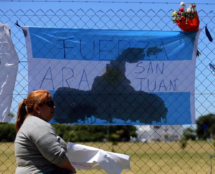Bandera en apoyo al submarino 'ARA San Juan'
