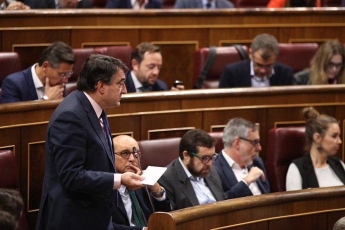 Aitor Esteban en la sessió de control al Govern central al Congrés