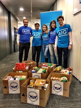 AIG recoge 130 kilos de comida no perecedera destinada al Banco de Alimentos de 