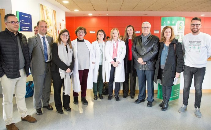 Regina Leal visita el Centro de Salud de Santa María de Benquerencia