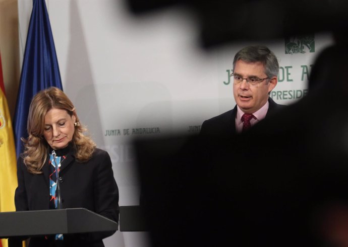 Marina Álvarez y Juan Carlos Blanco, en rueda de prensa