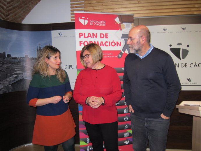 Presentación del Plan de Formación de la Diputación de Cáceres                  