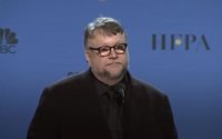 La sensancional respuesta de Guillermo del Toro en los Globos de Oro con la que se ganó las risas y el aplauso de todos