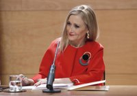 Cifuentes tilda de "mezquina" la actuación de la oposición que trató de culpabilizarla del colapso en la AP-6