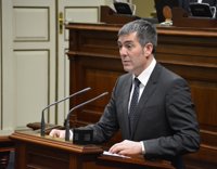 El Gobierno de Canarias pide una revisión de la Constitución "entre todos" y un debate territorial "sin líneas rojas"