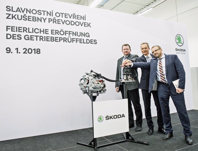 Instalación de cajas de cambio de Skoda en Mladá Boleslav (República Checa)