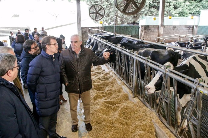 Feijóo visita la Cooperativa Agraria Provincial de A Coruña