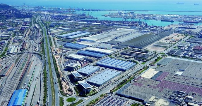 Polígon industrial de La Zona Franca de Barcelona