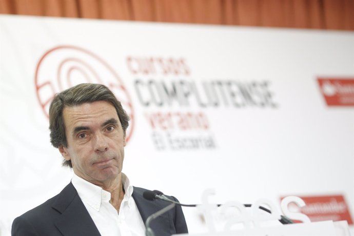 José María Aznar interviene en los cursos de verano de El Escorial