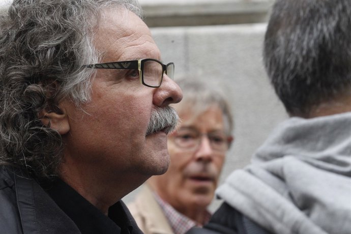 Tardà espera l'arribada de Forcadell al Tribunal Suprem