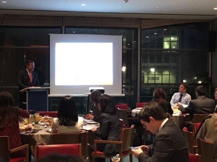 José Portilla, director general de Sernauto, en un desayuno en Bruselas