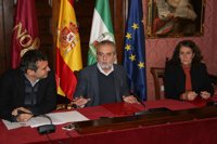 El Ayuntamiento cede dos viviendas de Emvisesa a Sevilla Acoge para sus programas sociales