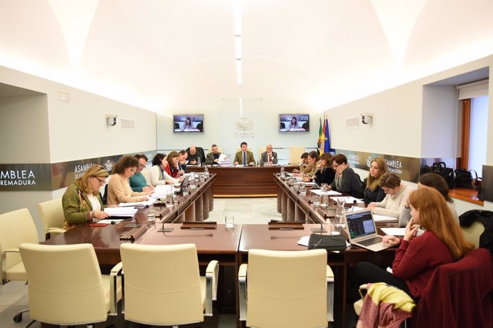 Asamblea De Extremadura. Np Enmiendas Parciales A Los Presupuestos 2018 Reservad