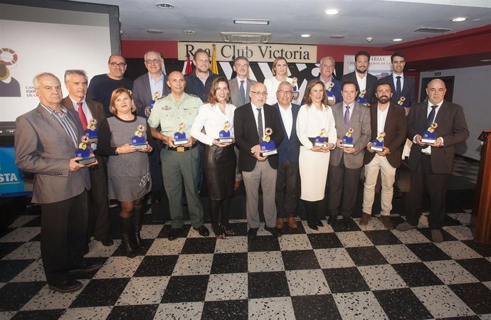 El presidente grancanario, Antonio Morales, junto al resto de premiados