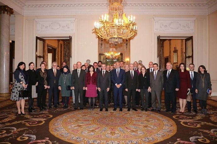 Urkullu con embajadores