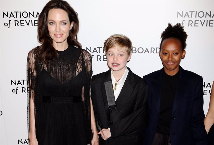 Angelina Jolie, Shiloh Jolie-Pitt and Zahara Jolie-Pitt
