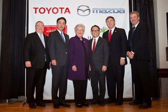 Acuerdo entre Mazda y Toyota