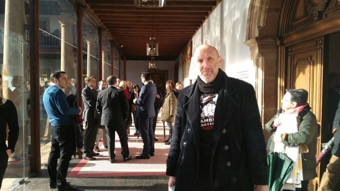 Marco Antuña interrumpe acto Asturias en Fitur