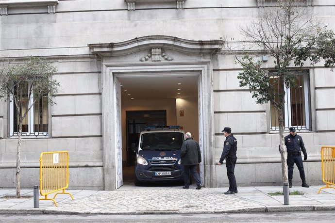 Forn, Jordi Sánchez y Jordi Cuix llegan a la Audiencia Nacional