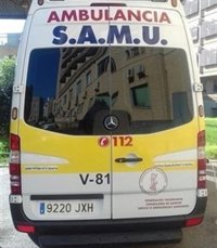 Un trabajador resulta herido con traumatismos al golpearle un muro caído por el viento en Gandia