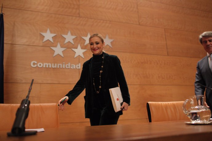 Cristina Cifuentes en rueda de prensa tras el Consejo de Gobierno