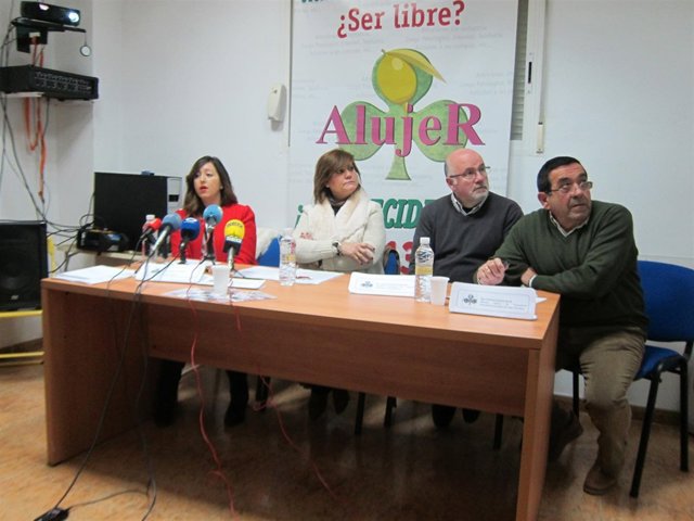 Rueda de prensa de Alujer                          