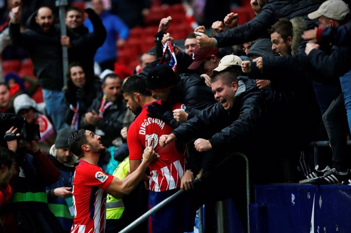 Atlético Getafe Koke Diego Costa celebración grada aficionados afición