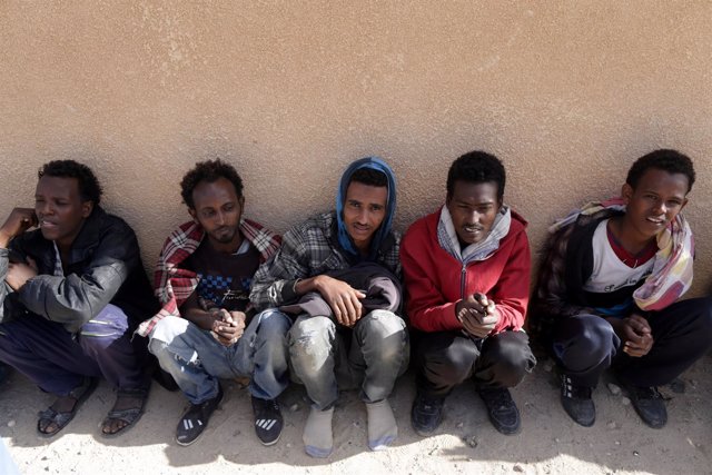 Inmigrantes africanos detenidos en Libia