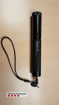 Denunciado un camionero por circular drogado y apuntar con un láser a conductores