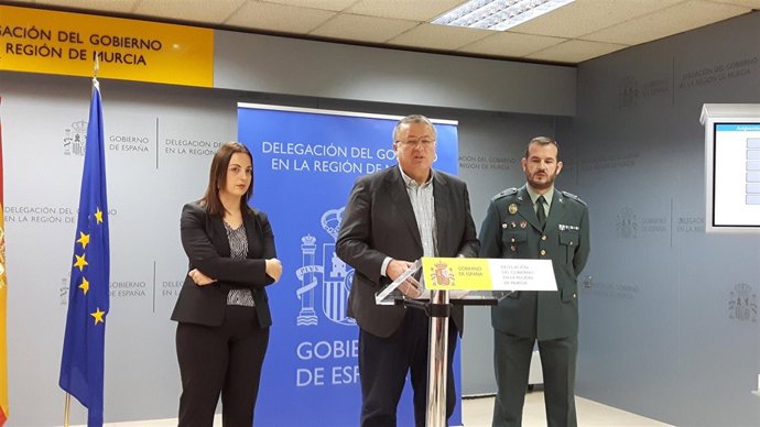 El delegado del Gobierno, Francisco Bernabé, en rueda de prensa