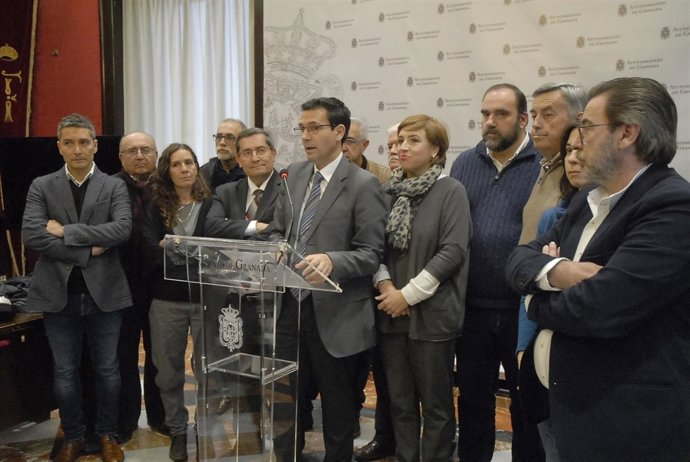 Mesa del Ferrocarril presenta una concentración ante Subdelegación