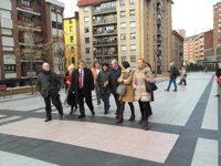 Ayuntamiento de Bilbao invierte 900.000 euros en la mejora de la accesibilidad y los servicios de la Plaza Uzturre