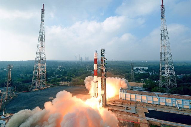 Lanzamiento espacial indio del 12 de enero