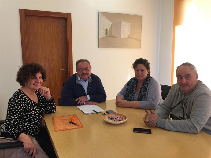 Reunión Prou y Marí