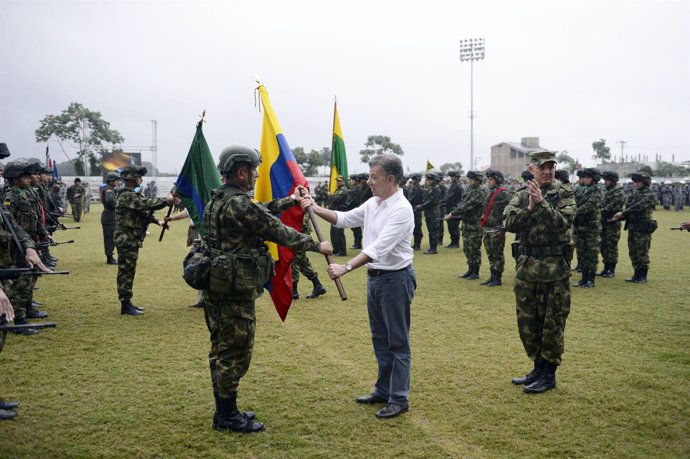 Juan Manuel Santos con la tropa colombiana en Tumaco