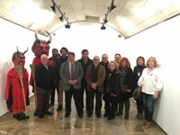 Los 'dimonis' de Sa Pobla presentan sus nuevos trajes elaborados con la línea de ayudas del Consell