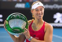 Kerber alza un título en Sídney dos años después