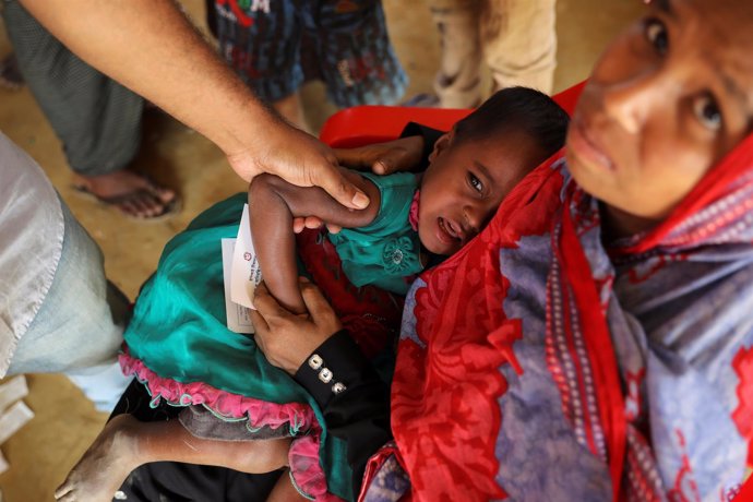 Campaña de vacunación a niños rohingya