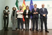 Susana Díaz afirma que tiene la "responsabilidad y obligación de volver a levantar la bandera de la igualdad"